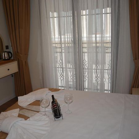 Garden Elisa Hotel Istanbul Exterior photo